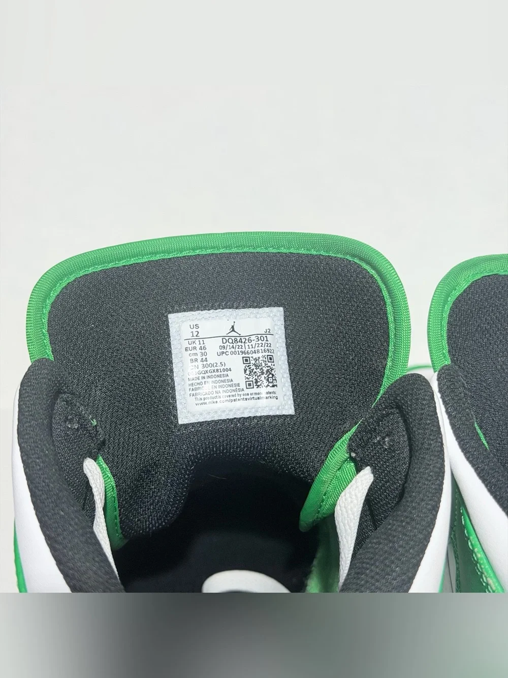 Air Jordan 1 Mid “Lucky Green” DQ8426-301 Men’s Size 12